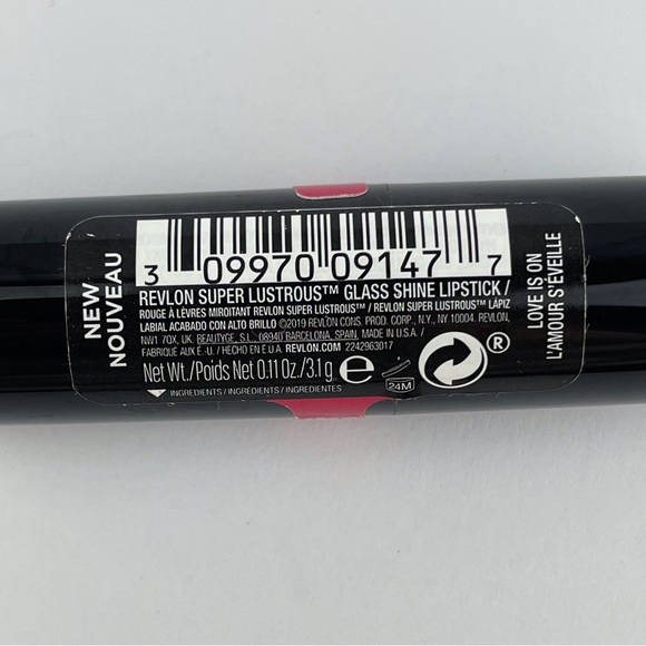 Revlon Super Lustrous Glass Shine Lipstick Love Is On 017 - Picture 5 of 5